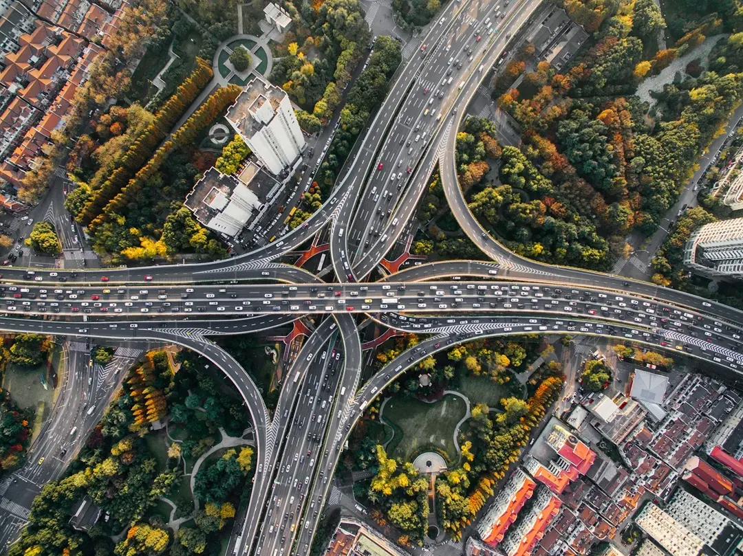 Le nuove sfide della mobilità urbana tra design, innovazione e qualche sorpresa