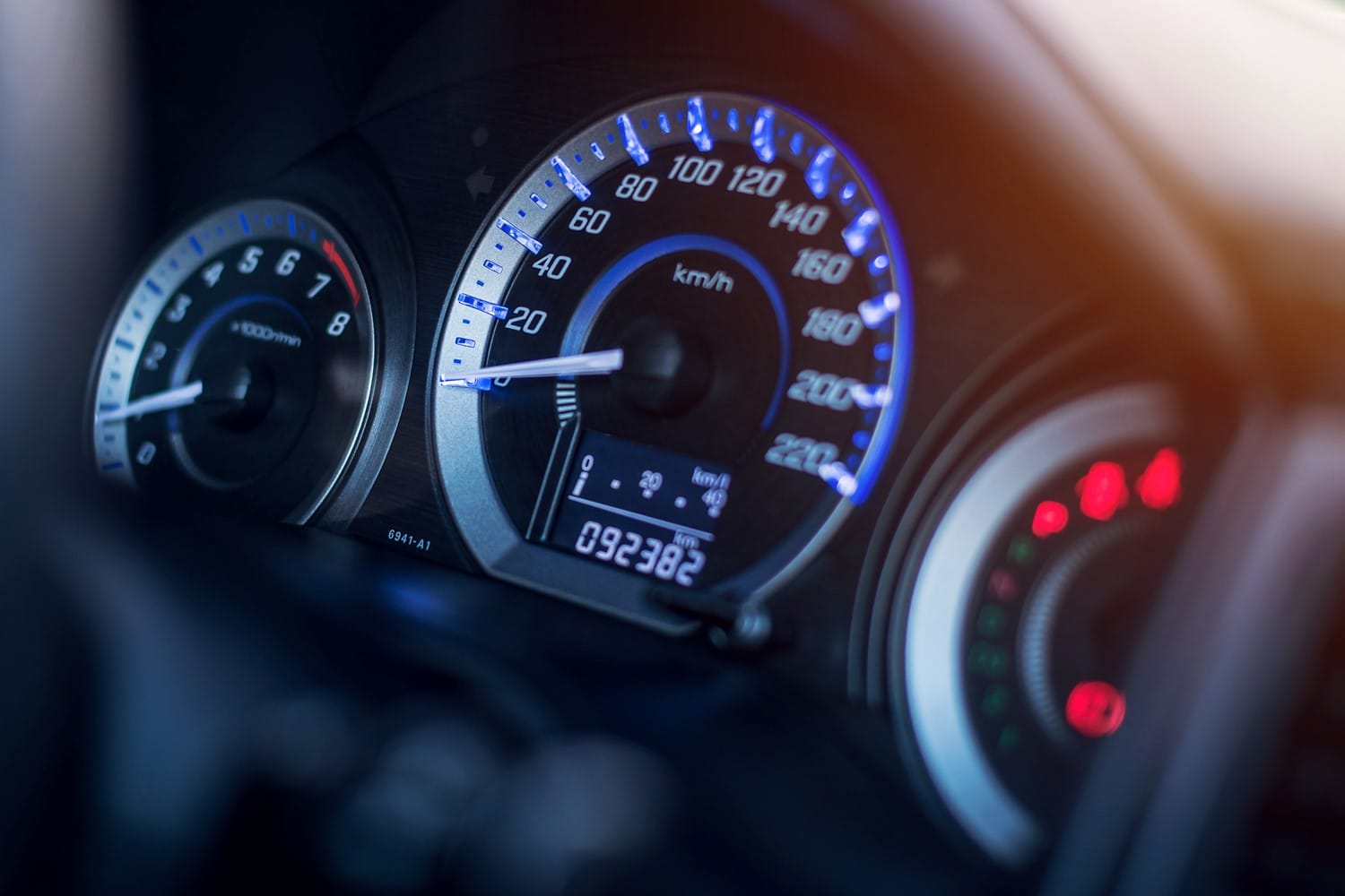 Kaip patikrinti naudotą automobilį dėl spidometro atgalinio sukimo ir sukčiavimo